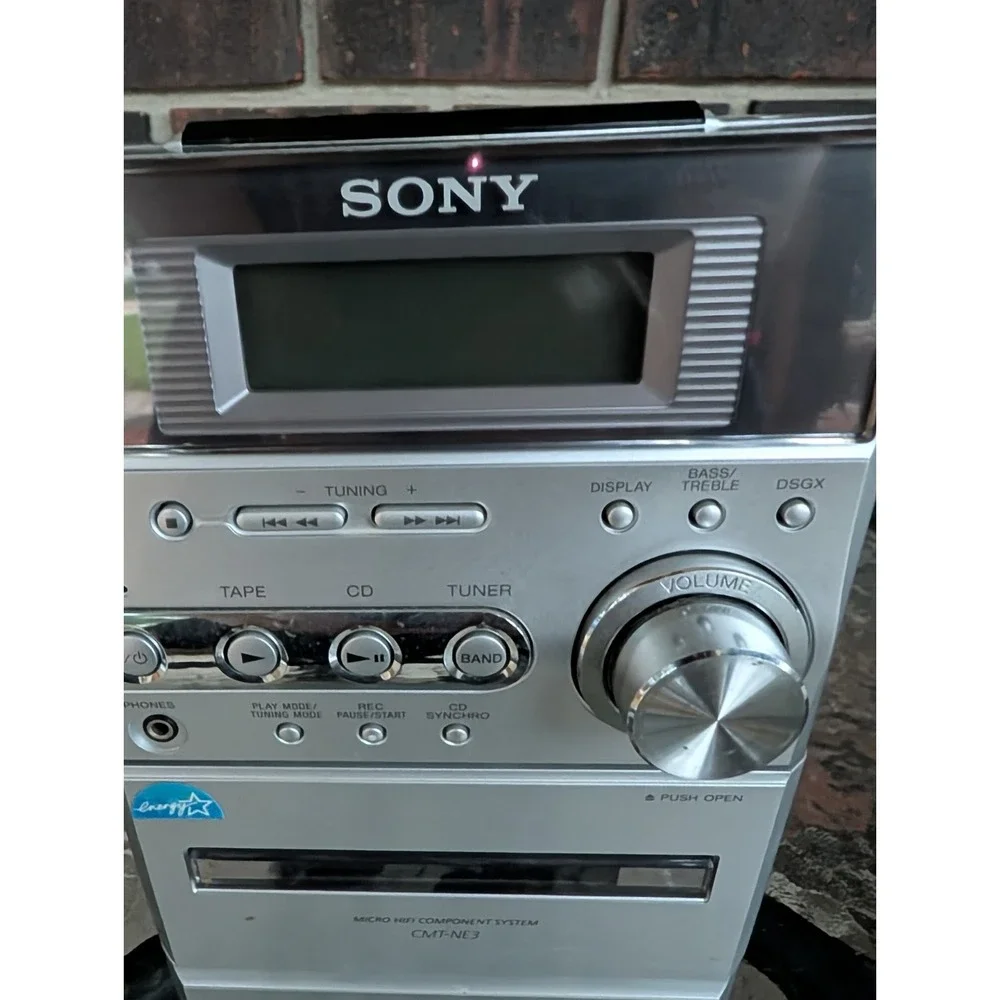 Sony CMT - NE3 Micro Hifi Component System CD Tape Player WORKS GREAT 2004